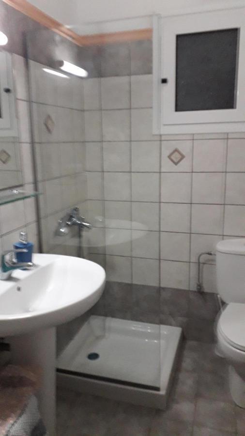 Apartments Thekla Karavádhos المظهر الخارجي الصورة