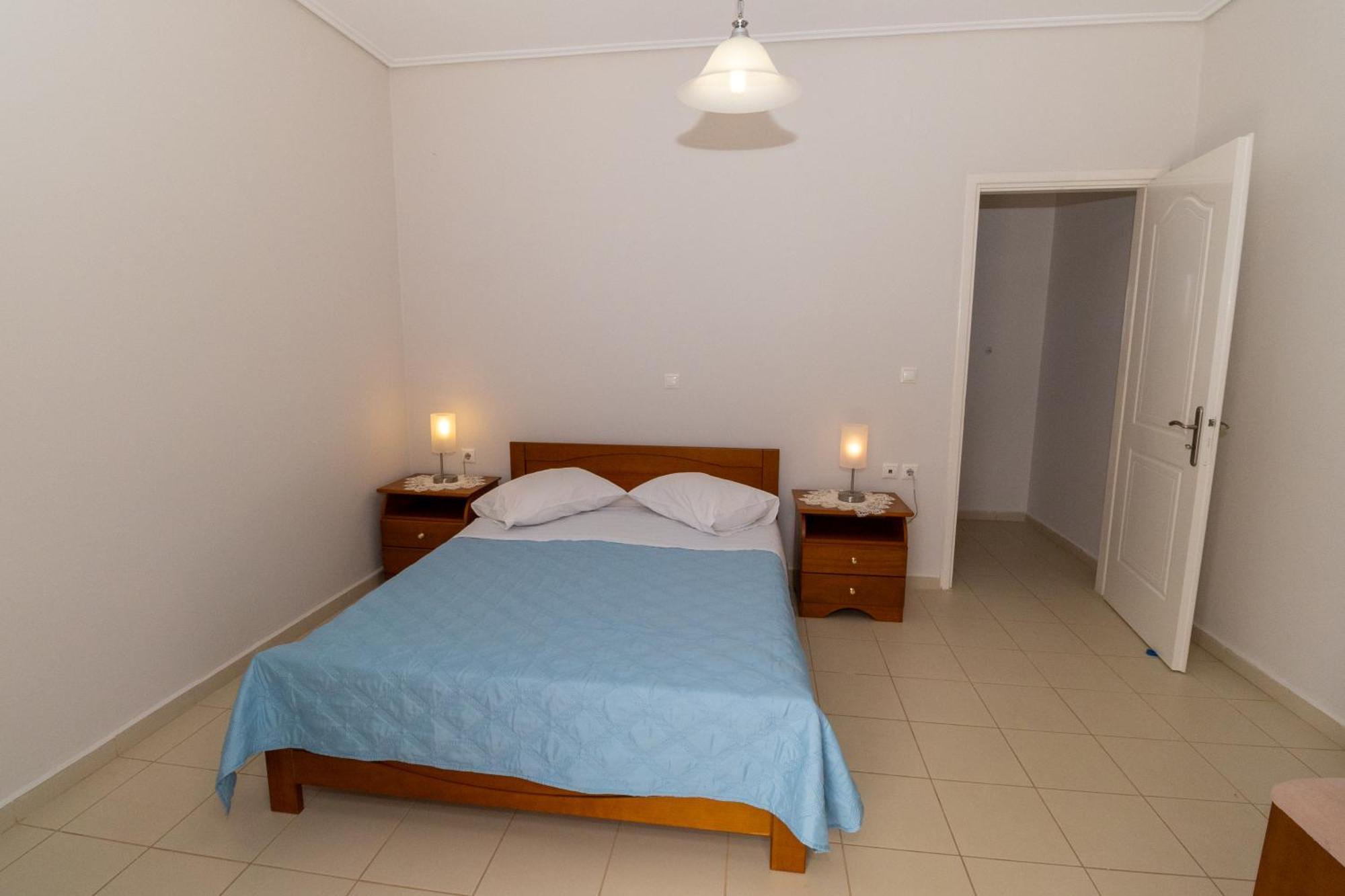 Apartments Thekla Karavádhos المظهر الخارجي الصورة