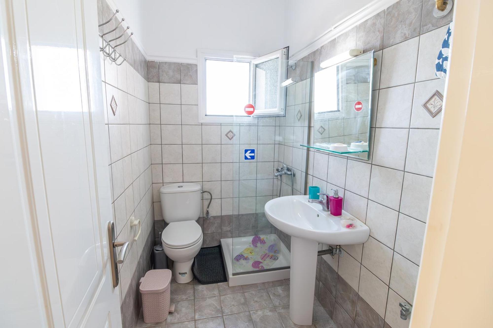Apartments Thekla Karavádhos المظهر الخارجي الصورة