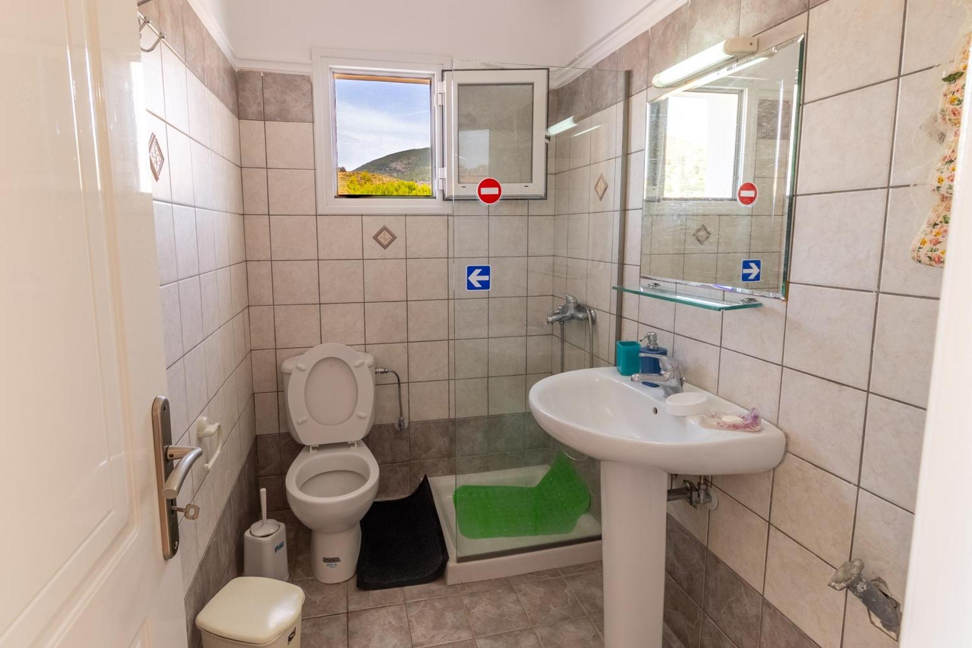 Apartments Thekla Karavádhos المظهر الخارجي الصورة