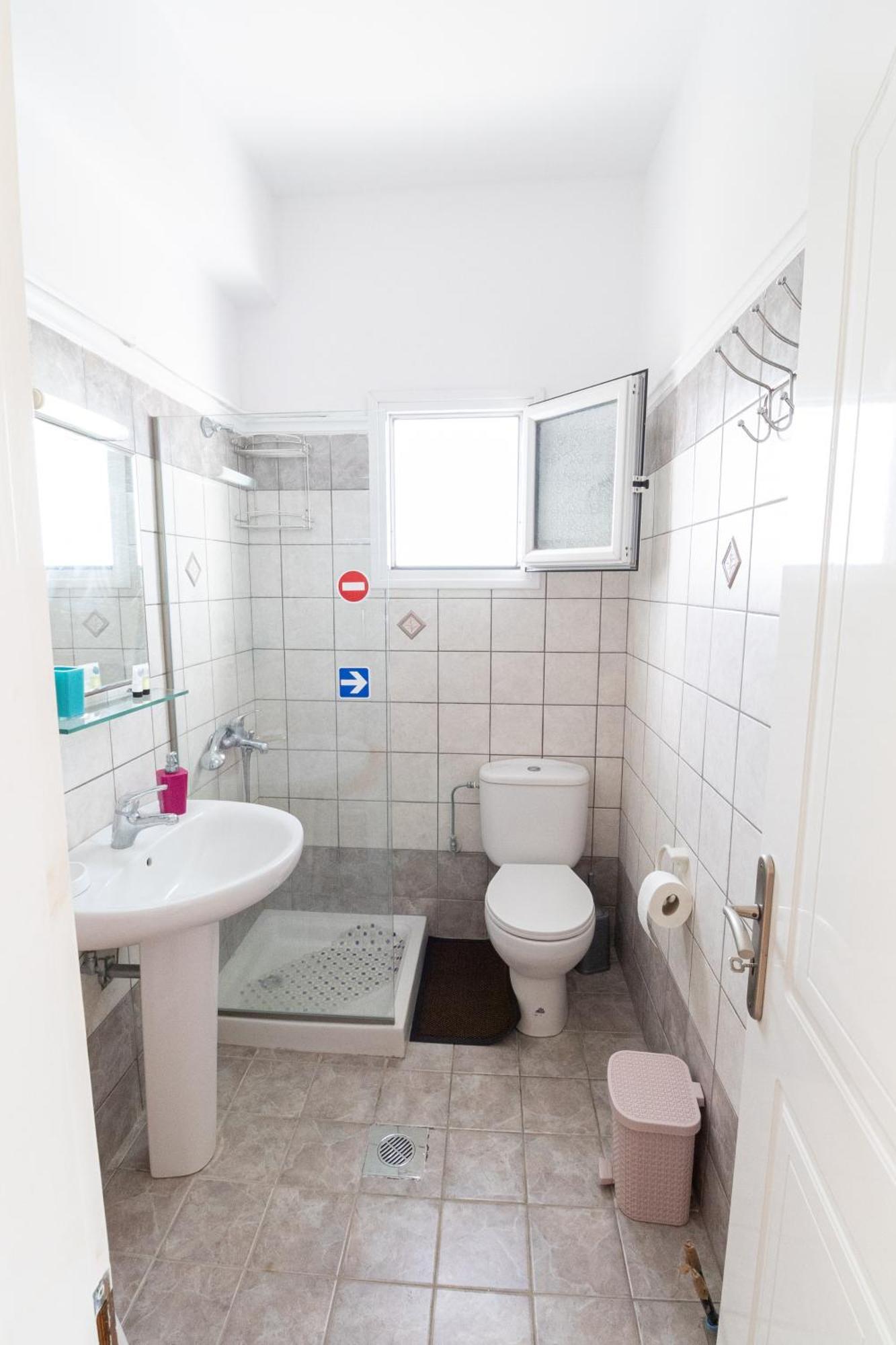 Apartments Thekla Karavádhos المظهر الخارجي الصورة