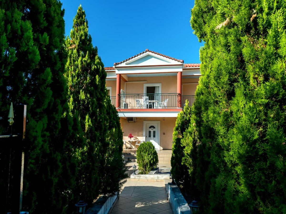 Apartments Thekla Karavádhos المظهر الخارجي الصورة