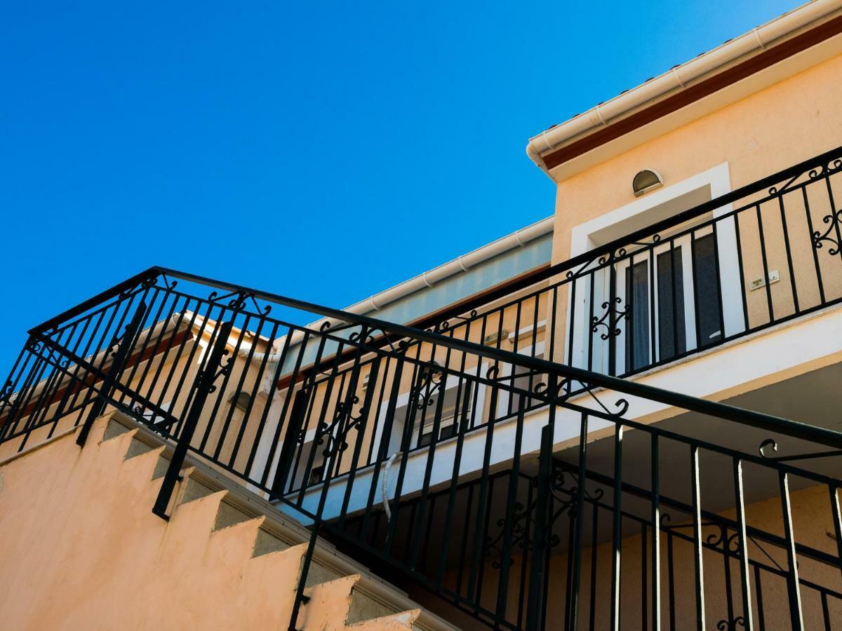 Apartments Thekla Karavádhos المظهر الخارجي الصورة